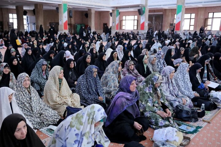 تصاویر / اولین نماز جمعه عبادی-سیاسی گرگان در پائیز ۱۴۰۵