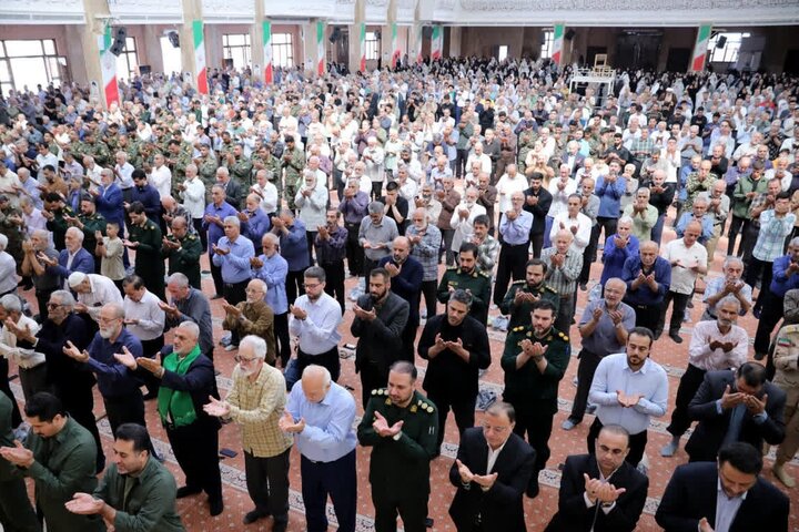 تصاویر / اولین نماز جمعه عبادی-سیاسی گرگان در پائیز ۱۴۰۵