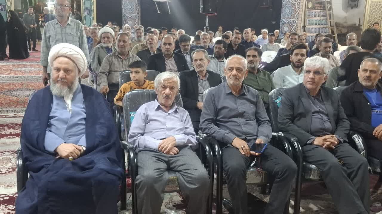 یادواره ۴۳ شهید محله شهداء آران و بیدگل برگزار شد