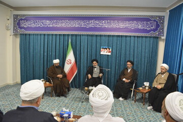 تصاویر/ دیدار نماینده ولی فقیه در آذربایجان غربی با خانواده علمای اهل سنت ارومیه فعال در جنگ ۱۲روزه، رمضان و تجمعات مردمی