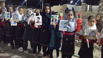 تصاویر/ مراسم یادواره شهدا در شهرستان جازموریان با حضور خانواده‌های شهدای میناب