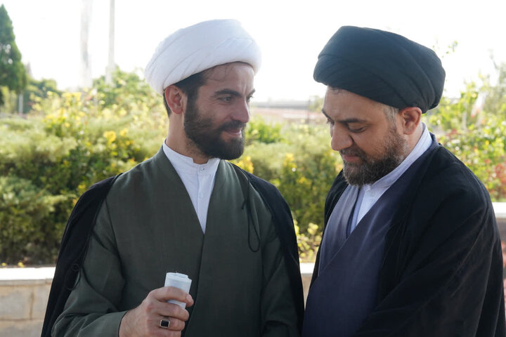 تصاویر /,تجدید میثاق مدیر واساتید حوزه علمیه قزوین با شهیدان