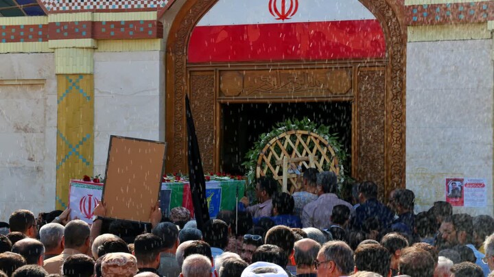 تصاویر/ تشییع شهید محمدرضایی در بوشهر