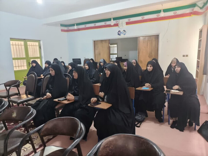 تصاویر/ نشست تخصصی فعالان حوزه عفاف و حجاب شرق استان کرمان