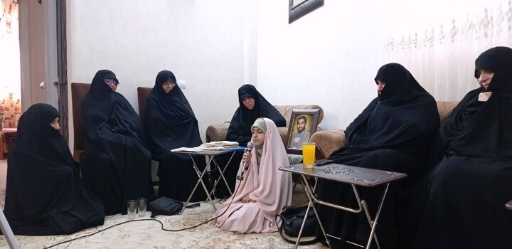 دیدار مدیر جامعه الزهرا سلام‌الله‌علیها با خانواده شهید قربانی نژاد + فیلم
