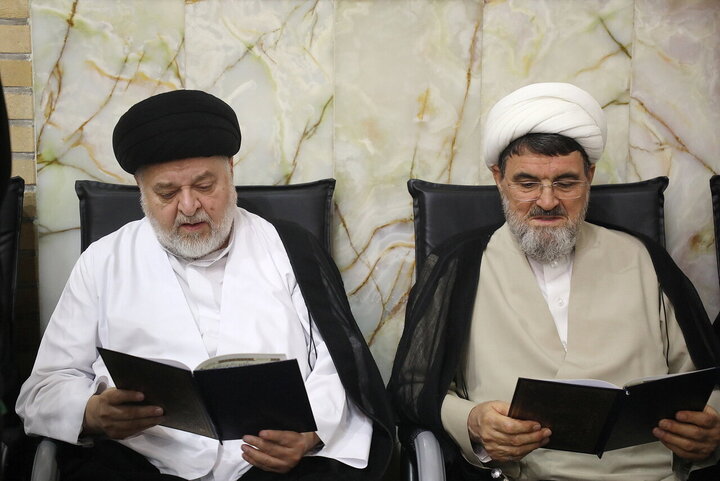 Photos/ Au sanctuaire de Fatima al-Massouma, Qom rend hommage au grand Ayatollah Shobeiri Zanjani