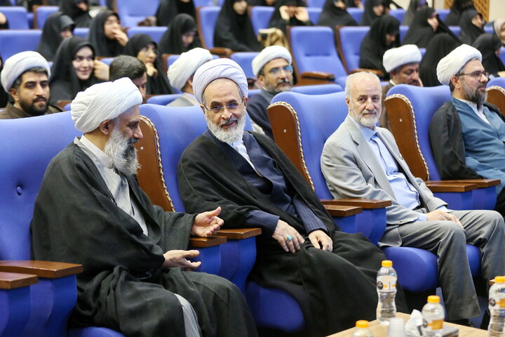 تصاویر/ آیین مشترک آغاز سال تحصیلی جدید حوزه‌های علمیه خواهران سراسر کشور و جامعه‌الزهرا(س)