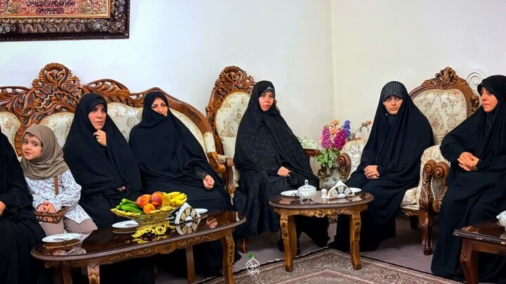 تصاویر / دیدار مسئولان آذربایجان شرقی با حاج جعفر رضایی؛ روایت مجاهدت‌ها چراغ راه نسل جوان