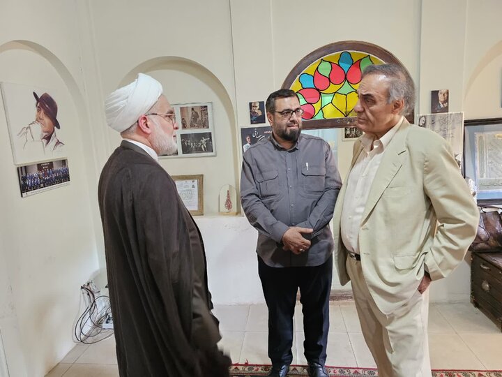 تصاویر/ بازدید نماینده ولی‌فقیه در کردستان از آکادمی هنر دکتر قطب‌الدین صادقی