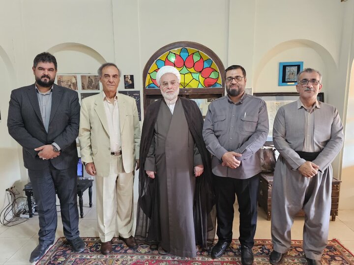تصاویر/ بازدید نماینده ولی‌فقیه در کردستان از آکادمی هنر دکتر قطب‌الدین صادقی