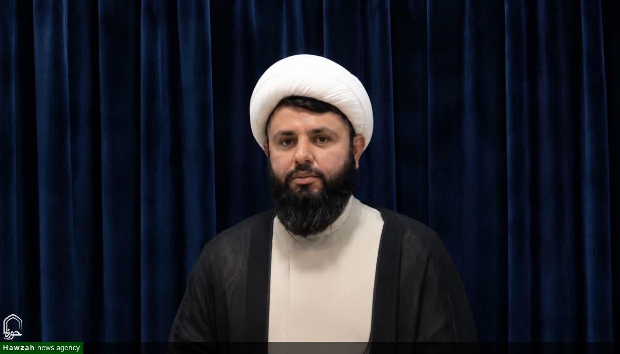 توزیع ۱۵۰ بسته نوشت‌افزار توسط گروه جهادی مدرسه علمیه امام صادق(علیه‌السلام)