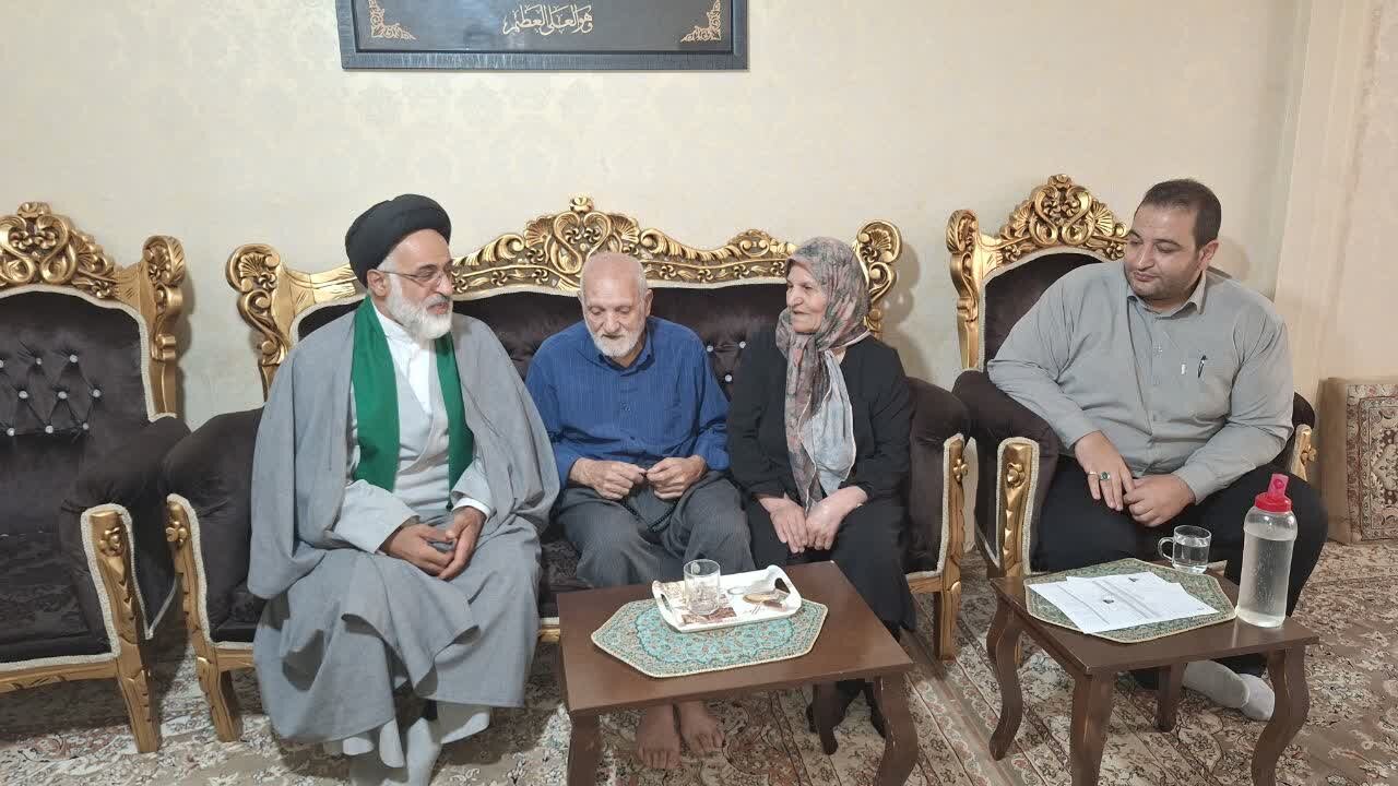 حماسه هشت سال دفاع مقدس به ملت ایران عزت بخشید/ استقامت مردم برآمده از وعده الهی است