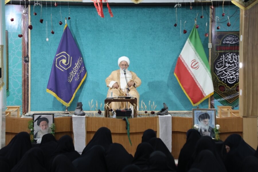 سال تحصیلی حوزه‌ علمیه خواهران یزد با حضور علما و مسئولان آغاز شد