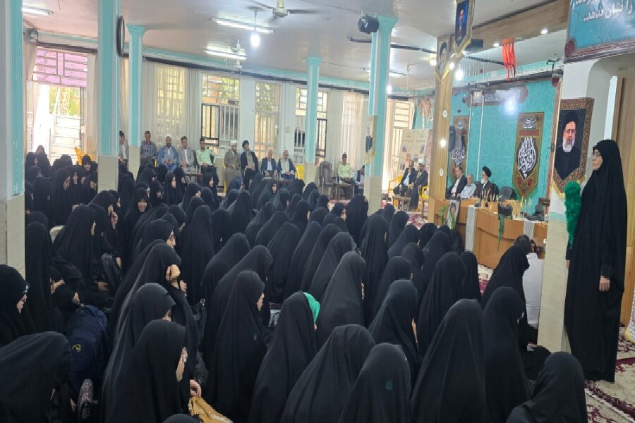 سال تحصیلی حوزه‌ علمیه خواهران یزد با حضور علما و مسئولان آغاز شد