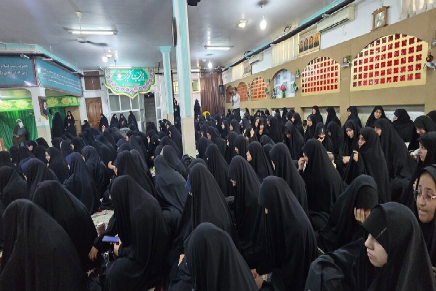 سال تحصیلی حوزه‌ علمیه خواهران یزد با حضور علما و مسئولان آغاز شد