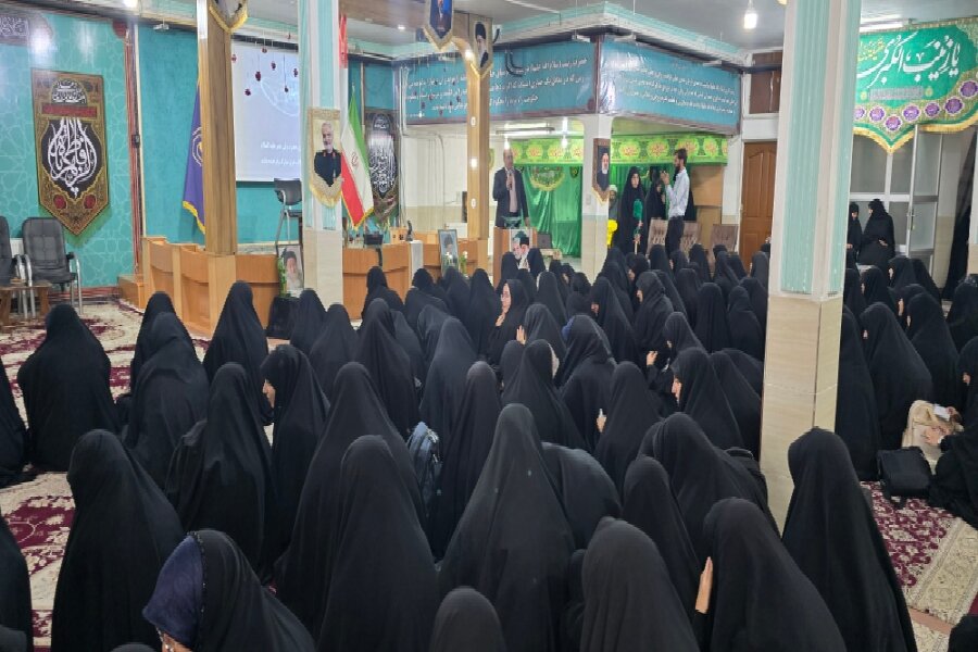 سال تحصیلی حوزه‌ علمیه خواهران یزد با حضور علما و مسئولان آغاز شد