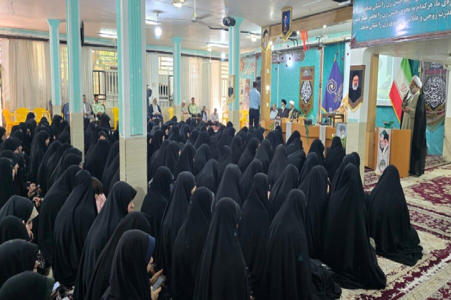 سال تحصیلی حوزه‌ علمیه خواهران یزد با حضور علما و مسئولان آغاز شد