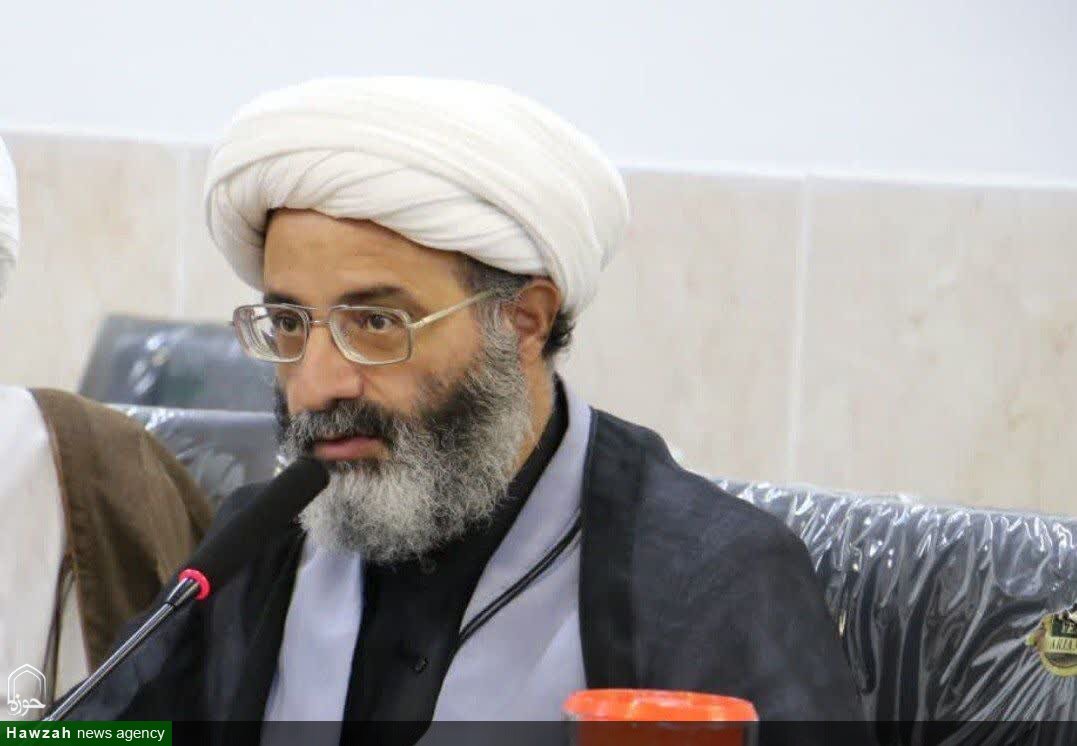 درس خارج فقه و اصول و رجال کاربردی با تدریس حجت‌الاسلام والمسلمین وحید جلالی بر گزار می شود