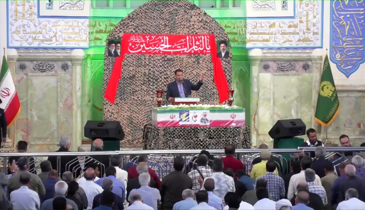 مراسم وداع با سردارشهید حسین ظریفی در حرم مطهر رضوی