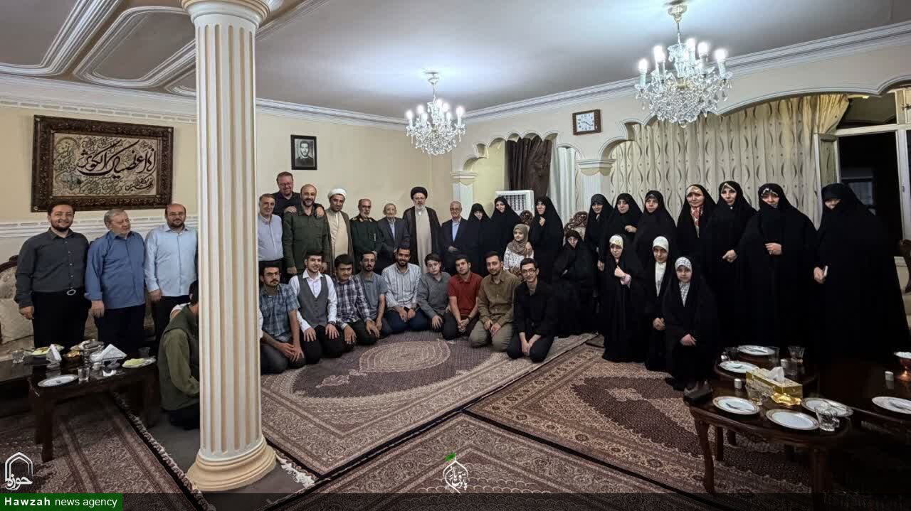 دفاع مقدس مدرسه‌ای از ایمان، اخلاص و ایستادگی است