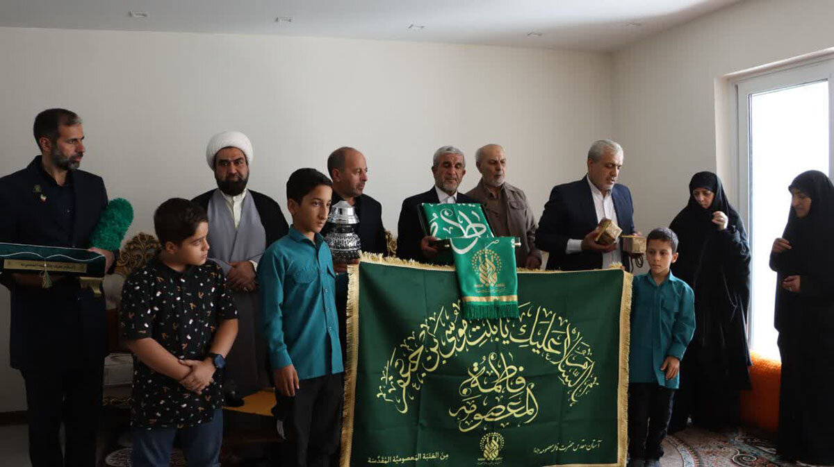 دیدار سفیران کریمه با خانواده ۲۲ شهید استان اصفهان