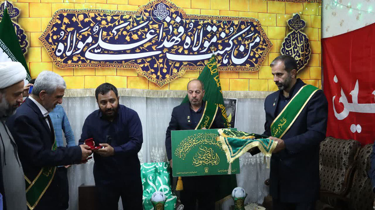 دیدار سفیران کریمه با خانواده ۲۲ شهید استان اصفهان
