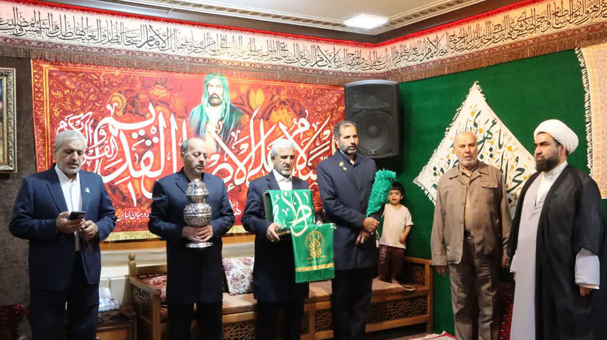 دیدار سفیران کریمه با خانواده ۲۲ شهید استان اصفهان