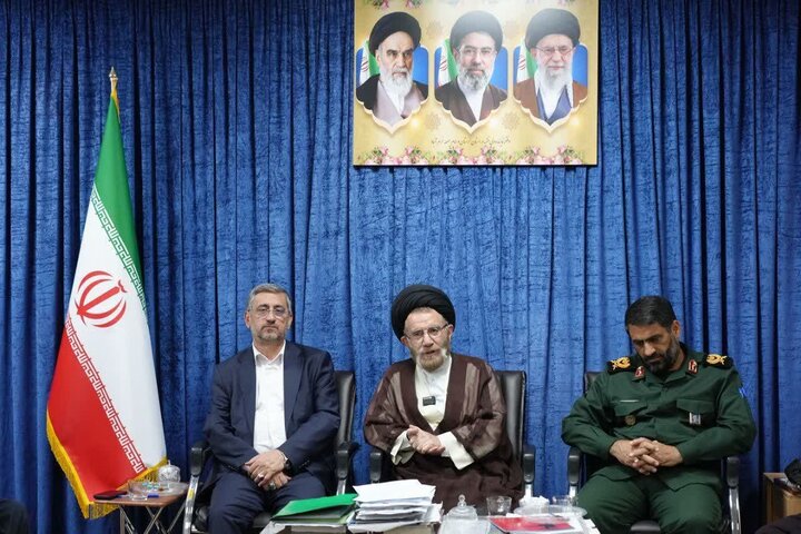 تصاویر/نشست هم‌اندیشی اعضای ستاد عتبات عالیات لرستان