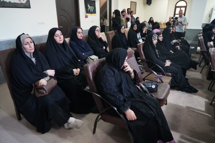 حوزه/ دیدار نماینده ولی قیه در بوشهر با خانواده معظم شهدا