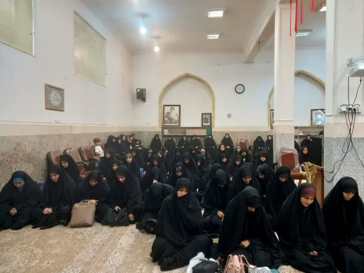 تصاویر/آغاز سال تحصیلی حوزه علمیه خواهران لرستان