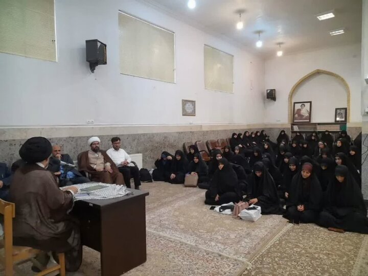تصاویر/آغاز سال تحصیلی حوزه علمیه خواهران لرستان