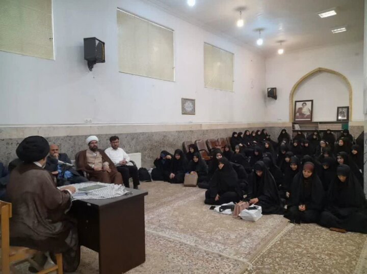 تصاویر/آغاز سال تحصیلی حوزه علمیه خواهران لرستان