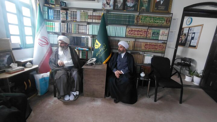 تصاویر/ دیدار امام جمعه شهرستان آمل با مدیریت حوزه علمیه استان