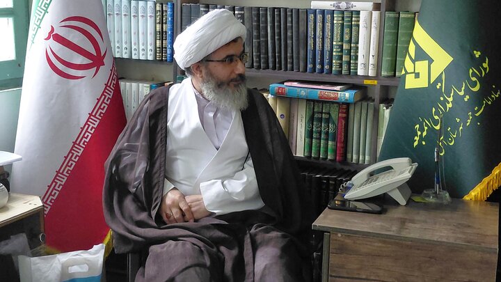 تصاویر/ دیدار امام جمعه شهرستان آمل با مدیریت حوزه علمیه استان