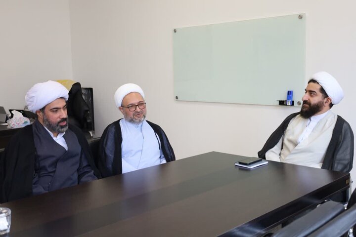 تصاویر/ برنامه گرامیداشت هفته دفاع مقدس با سخنرانی مدیر حوزه علمیه مازندران