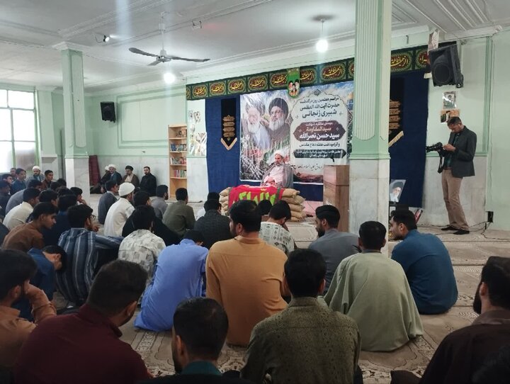 طلاب و حوزه های علمیه باید در خط مقدم خدمت اجتماعی و مقابله با ظلم حضور داشته باشند