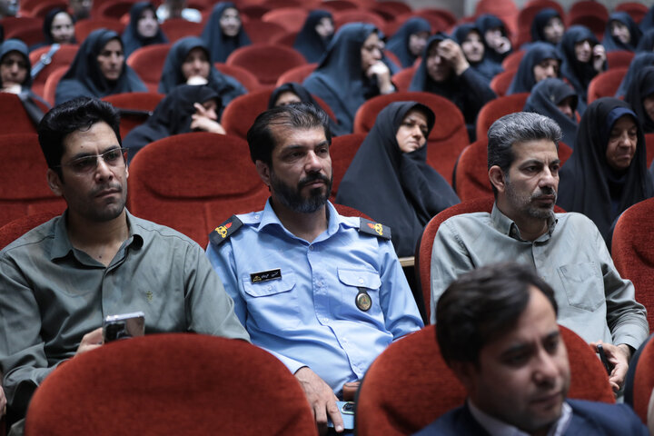 تصاویر/ همایش بصیرتی «جهاد تبیین» و یادواره قائد شهید در قم
