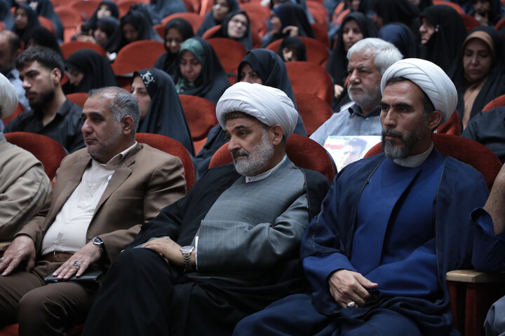 تصاویر/ همایش بصیرتی «جهاد تبیین» و یادواره قائد شهید در قم