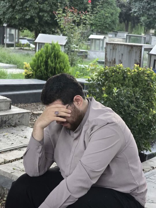 تصاویر/ برگزاری مراسم زیارت عاشورا در گلزار شهدا با همراهی طلاب مدرسه علمیه روحیه بابل