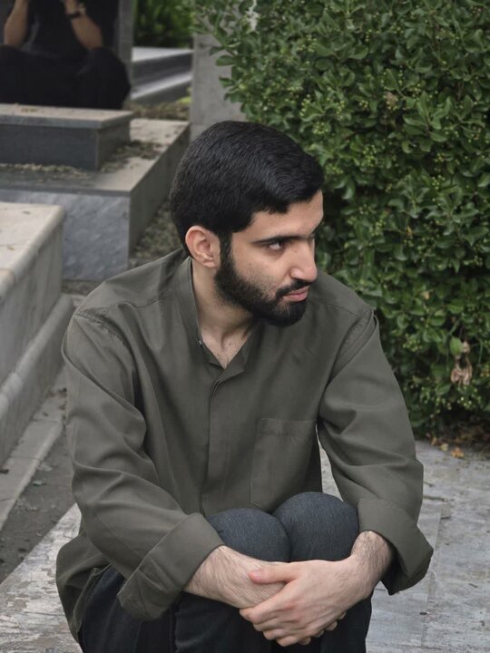 تصاویر/ برگزاری مراسم زیارت عاشورا در گلزار شهدا با همراهی طلاب مدرسه علمیه روحیه بابل