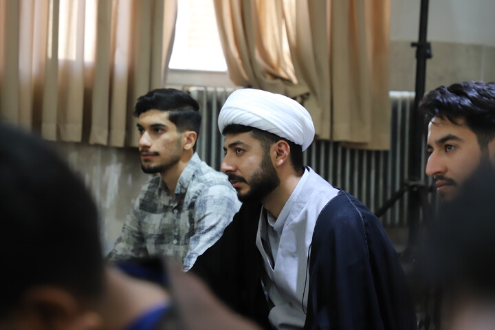 تصاویر/سخنرانی مدیر حوزه علمیه کردستان در جمع طلاب حوزه علمیه امام باقر علیه السلام کامیاران