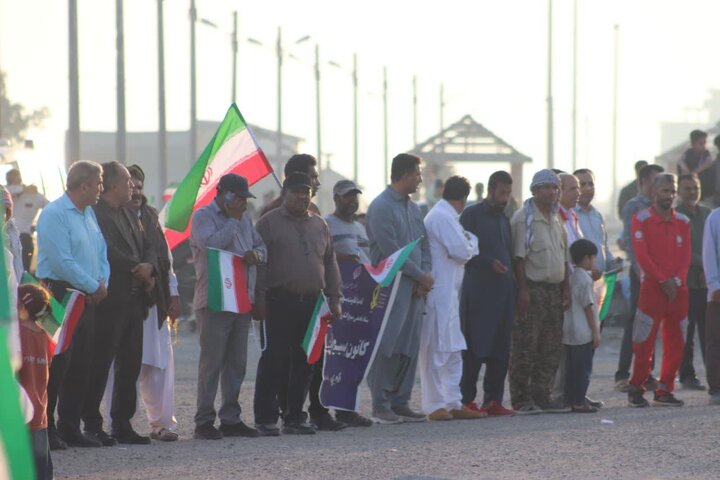 تصاویر/ حضور چند هزار نفری مردم جاسک در اجتماع جانفدایان