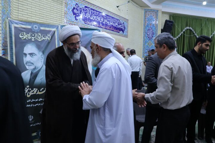 تصاویر/ مراسم ترحیم آیت الله العظمی شبیری زنجانی در جزیزه قشم