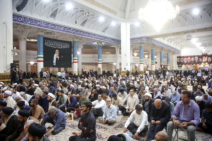 گرامیداشت آیت الله شبیری زنجانی در حرم حضرت معصومه (س)