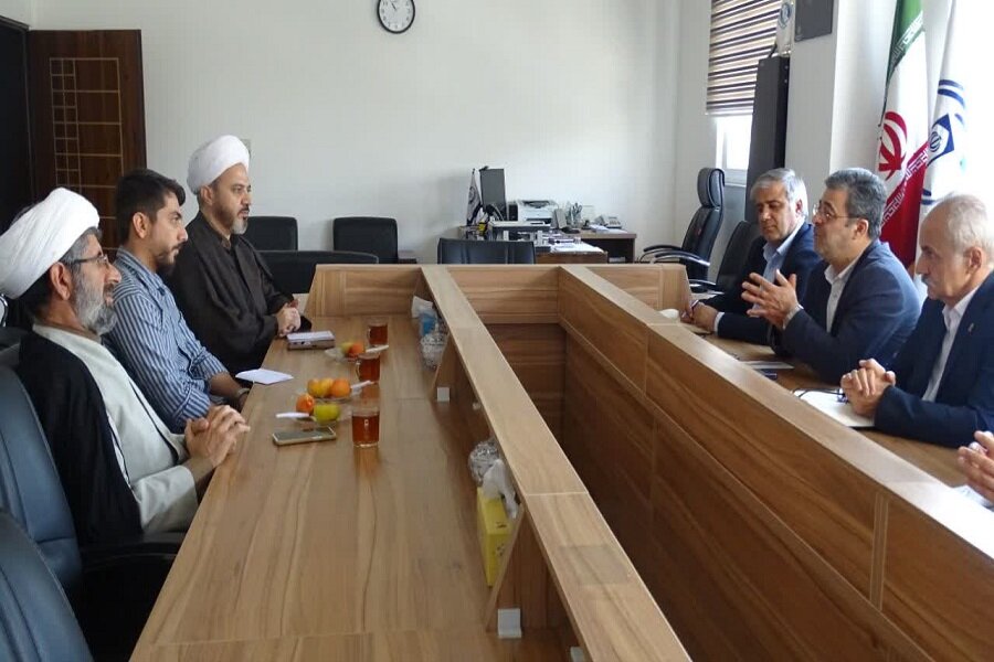 دومین نشست مرکز خدمات حوزه‌ علمیه کرمانشاه با بیمه البرز برگزار شد