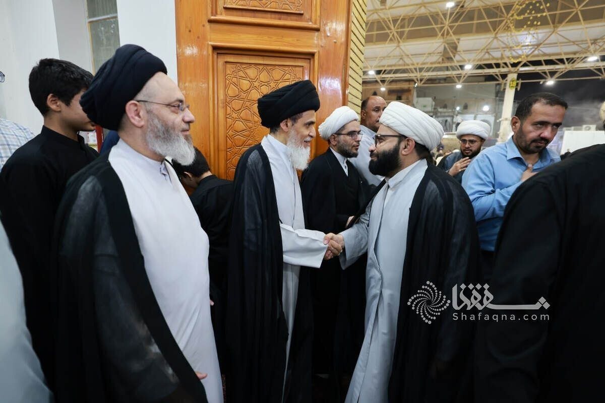 بالفيديو والصور.. مجلس الفاتحة على روح آية الله العظمى الشبيري الزنجاني في النجف