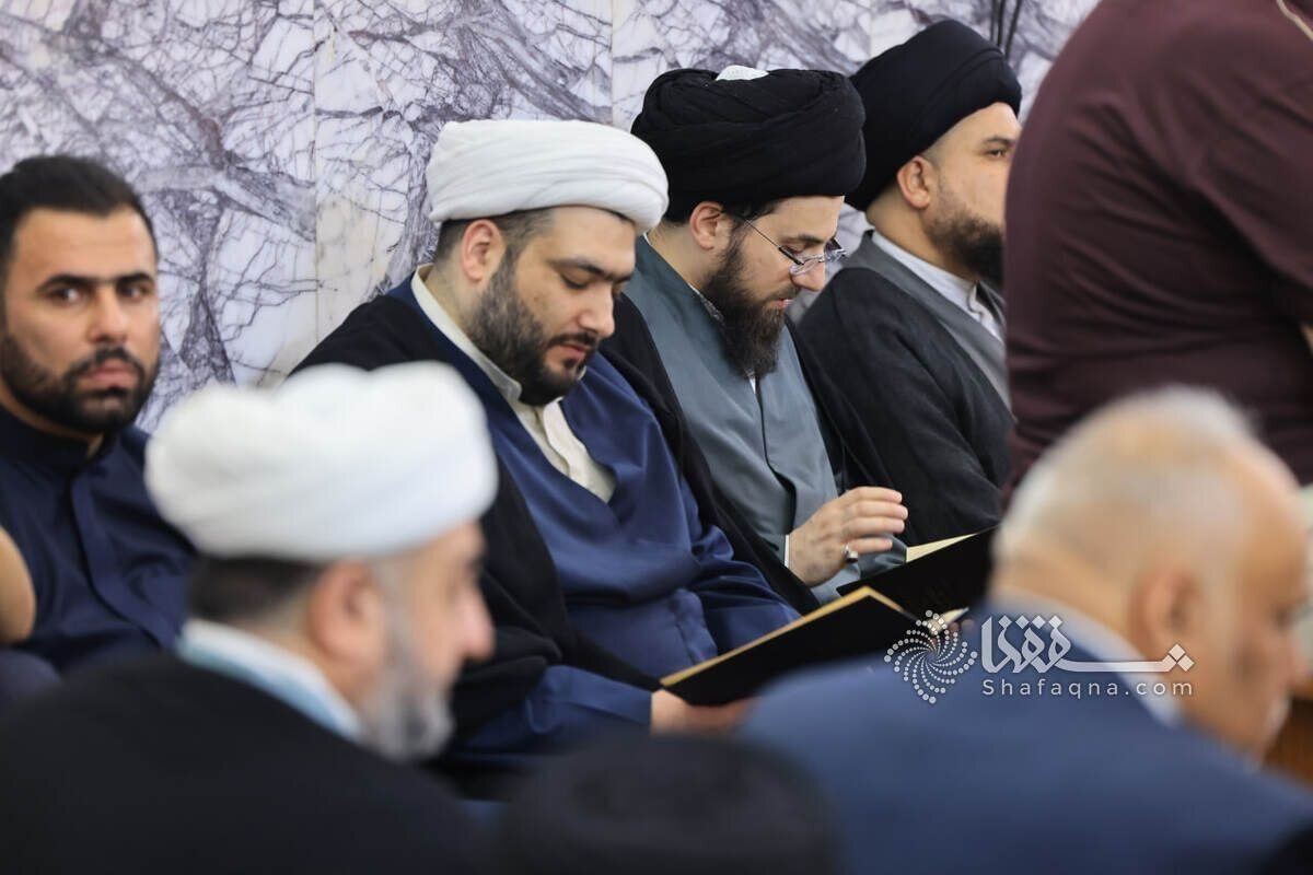 بالفيديو والصور.. مجلس الفاتحة على روح آية الله العظمى الشبيري الزنجاني في النجف