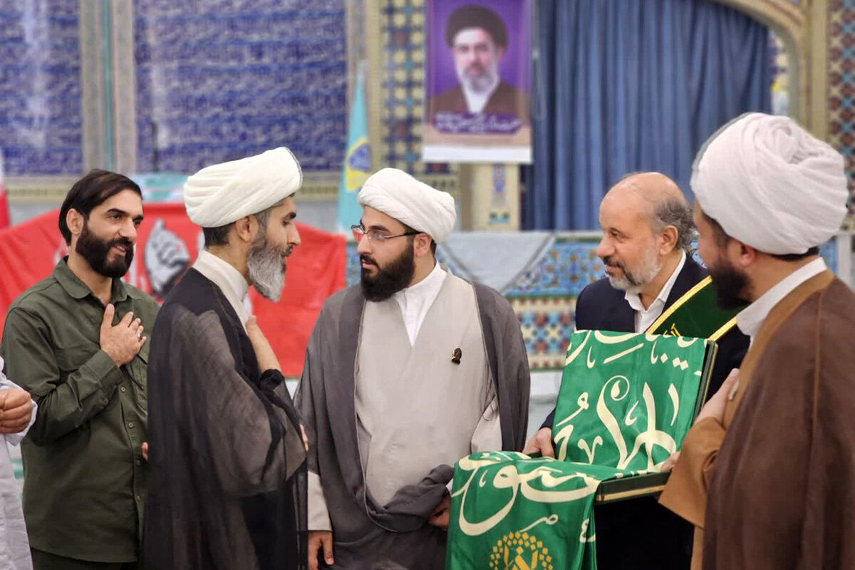تجلیل سفیران کریمه از شهدای حمله ناجوانمردانه دولت تروریست آمریکا به لامرد