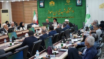تصاویر/ نشست متولیان دانشگاه شهید چمران اهواز با نماینده ولی فقیه در خوزستان