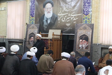 تصاویر/ مراسم بزرگداشت آیت الله العظمی شبیری زنجانی(ره) در حوزه علمیه همدان
